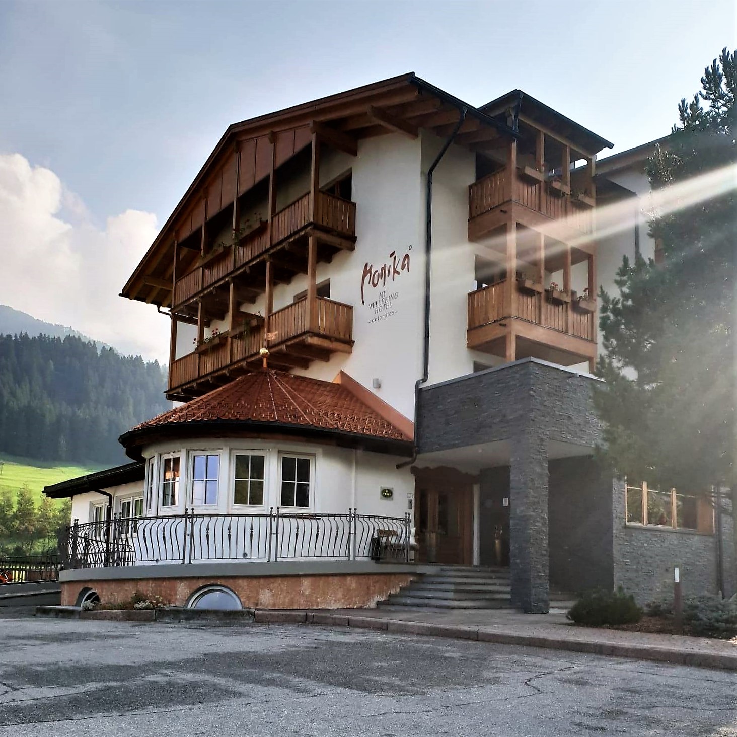 Hotel Monika - Dolomites